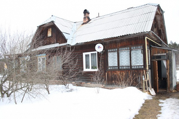 Часть дома в поселке Радовицкий