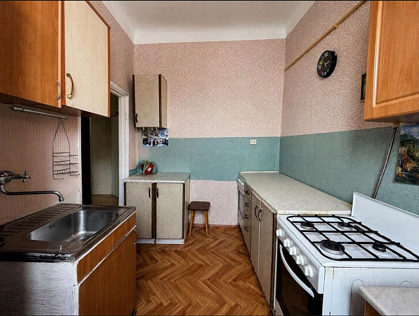 4-х комнатная квартира на ул. Новослободская, д. 62, корп.19