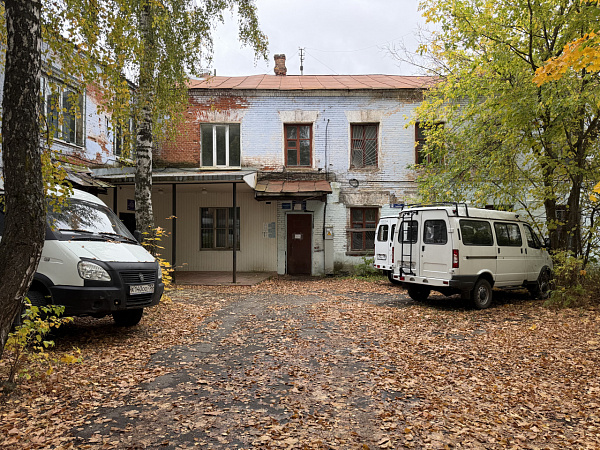 Коммерческое здание на улице Тельмана, дом 13, помещение 2