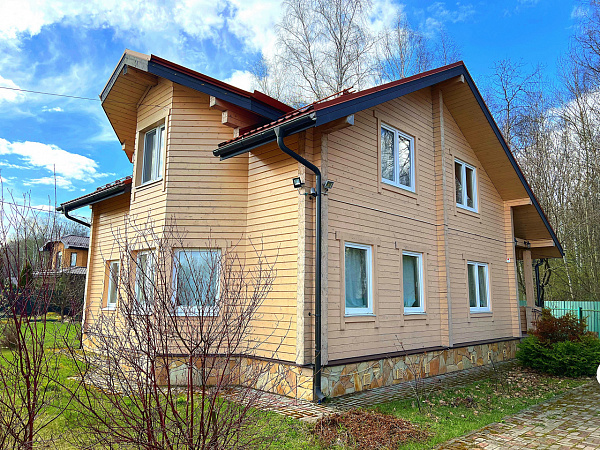 Дом в коттеджном поселке Лукошкино