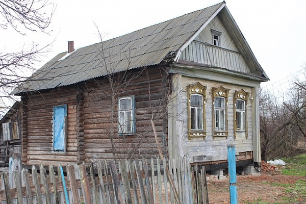 Дом в деревне Алферово