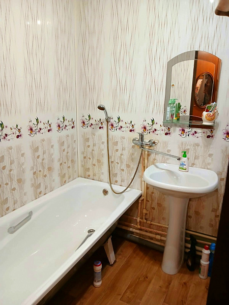 Дом в деревне Новая