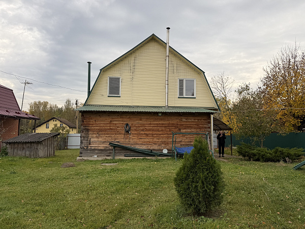 Дом в деревне Беззубово