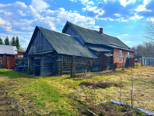 Дом в деревне Фролково